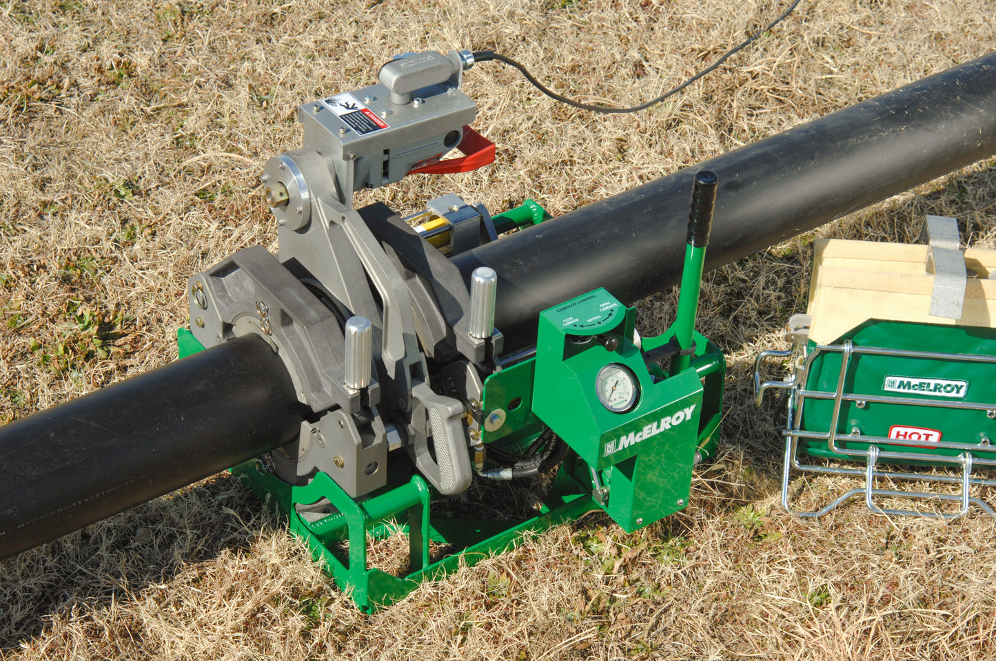 DynaMc® 28 HP Hand Pump (2-Jaw, 120V)