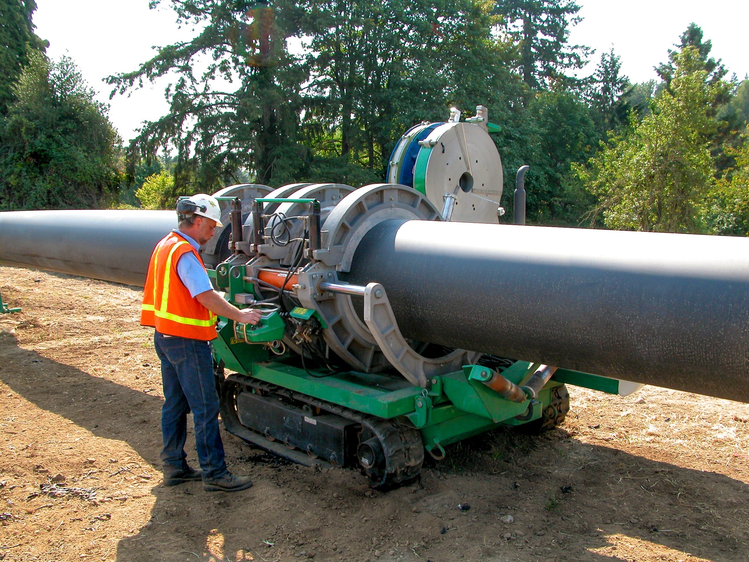 Large Diameter Fusion Machines – ISCO